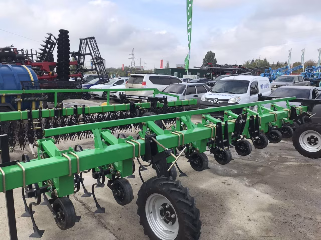 Культиватор просапний універсальний RIPPER 6000-S+ (внесення рідких добрив)